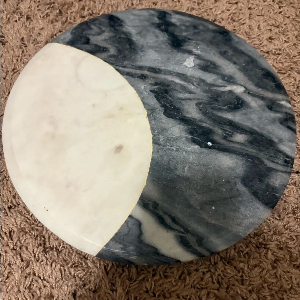 West elm MARBLE + COPPER FOOTED CHEESE BOARD